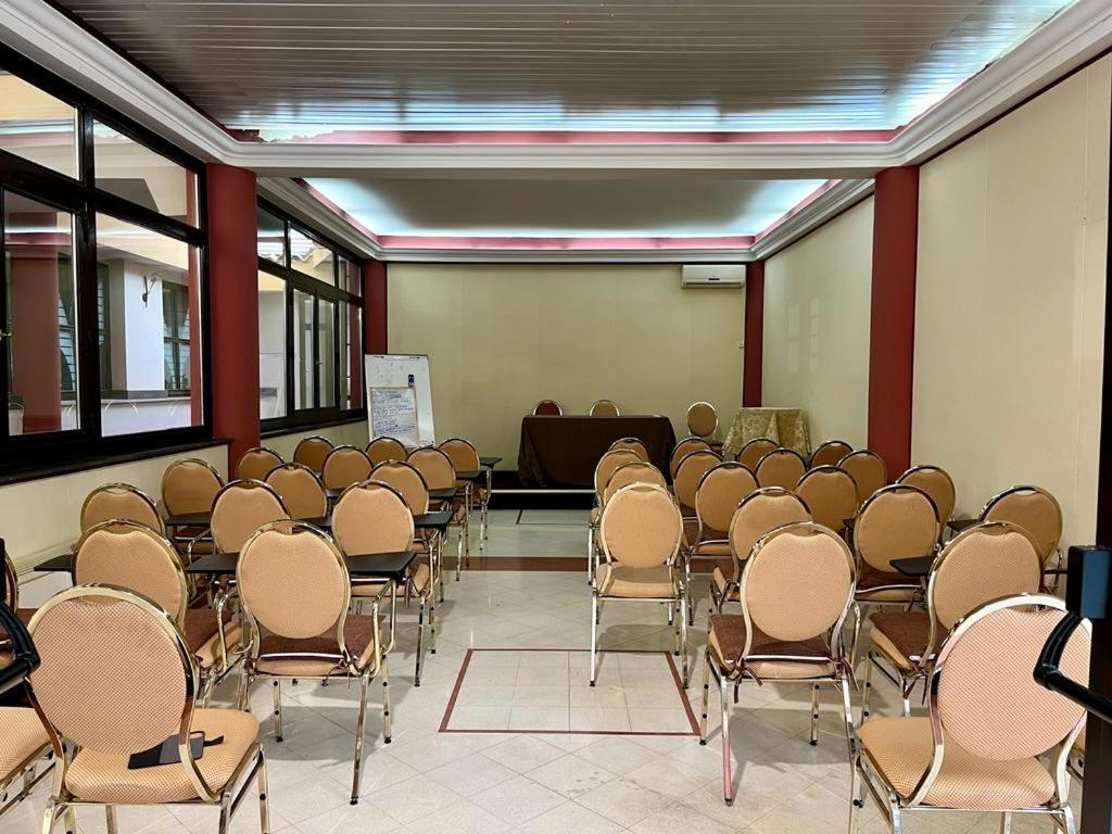 סאן ג'ובאני לה פונטה Tk Hotel - Ex Ares מראה חיצוני תמונה