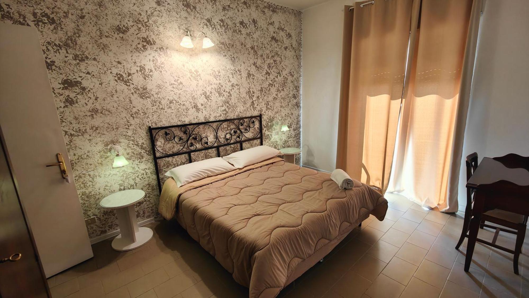 סאן ג'ובאני לה פונטה Tk Hotel - Ex Ares מראה חיצוני תמונה